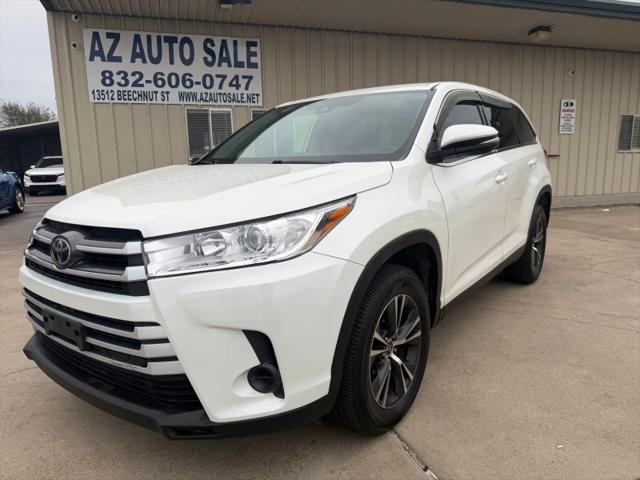 2019 Toyota Highlander LE