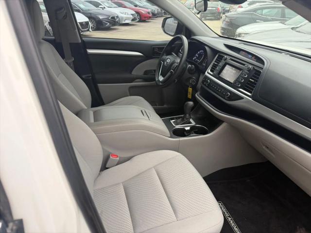 2019 Toyota Highlander LE