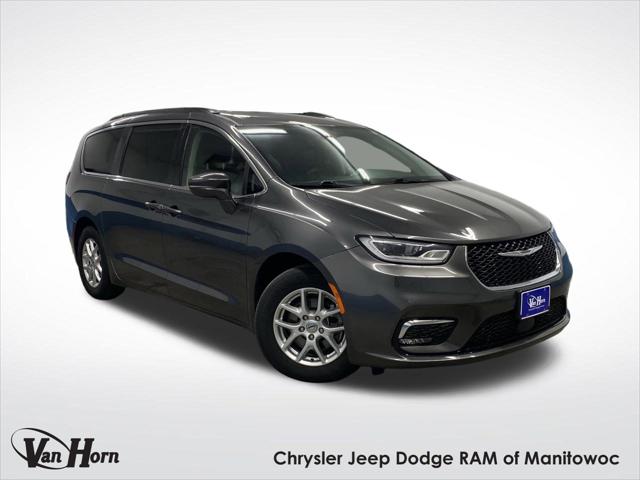 2022 Chrysler Pacifica Touring L for sale in Manitowoc, WI