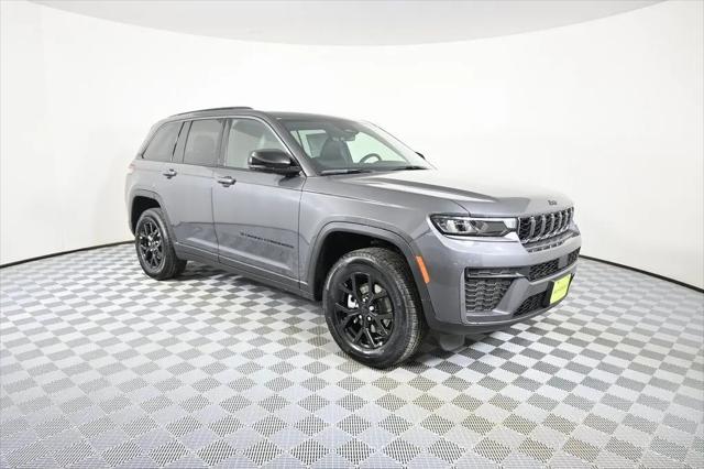 2026 Jeep Grand Cherokee Altitude 4x4