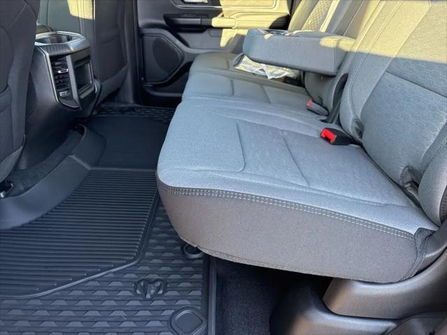 2026 Ram 1500 Big Horn Crew Cab 4x4 5'7" Box