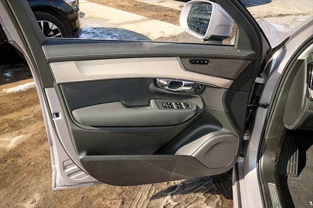 2026 Volvo XC90 Plus, B6 AWD Gas (mild hybrid), Gasoline, Bright, 7 Seats