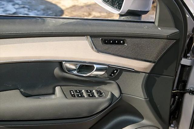 2026 Volvo XC90 Plus, B6 AWD Gas (mild hybrid), Gasoline, Bright, 7 Seats