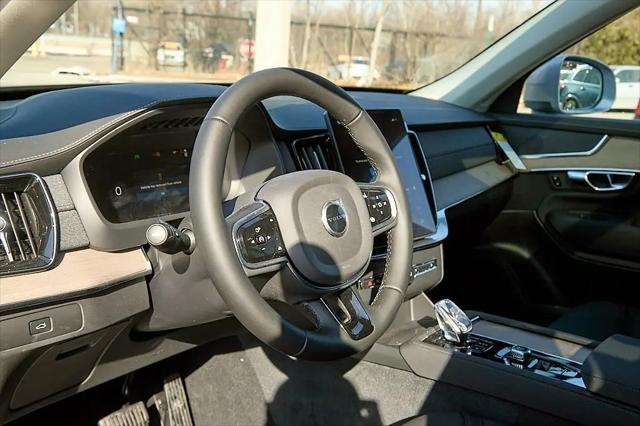 2026 Volvo XC90 Plus, B6 AWD Gas (mild hybrid), Gasoline, Bright, 7 Seats