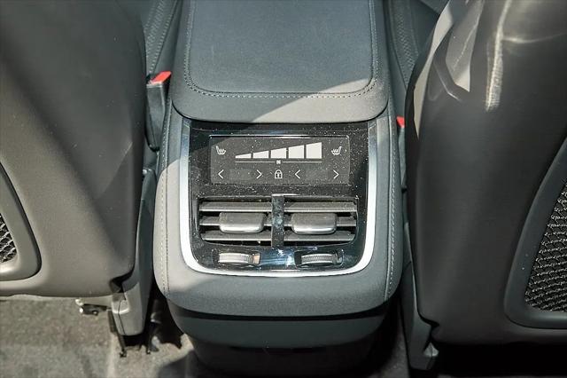 2026 Volvo XC90 Plus, B6 AWD Gas (mild hybrid), Gasoline, Bright, 7 Seats