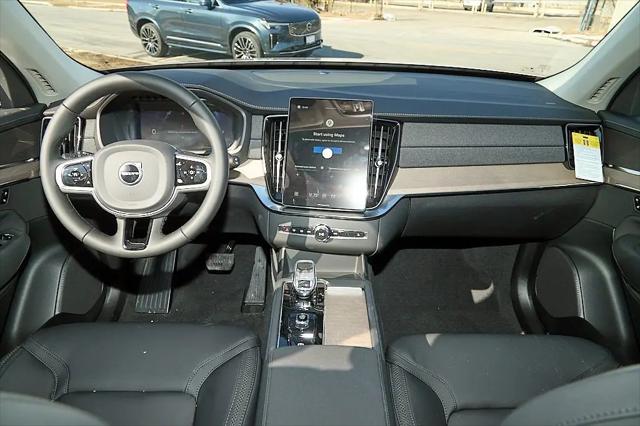 2026 Volvo XC90 Plus, B6 AWD Gas (mild hybrid), Gasoline, Bright, 7 Seats