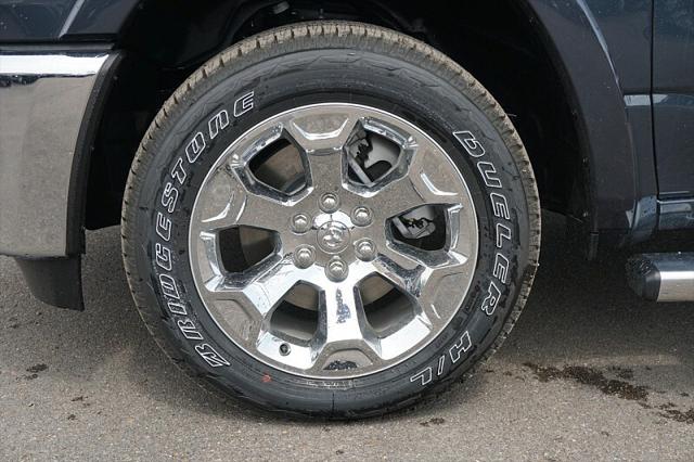 2026 Ram 1500 Lone Star Crew Cab 4x4 5'7" Box