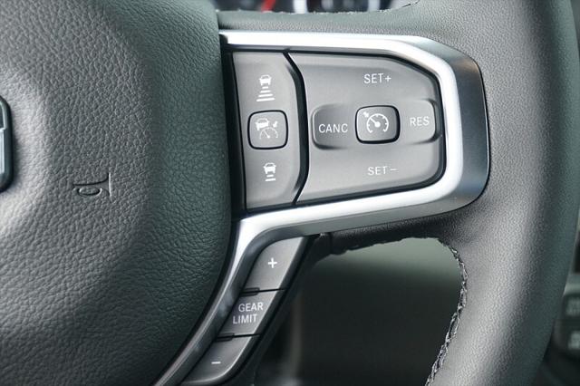 2026 Ram 1500 Lone Star Crew Cab 4x4 5'7" Box