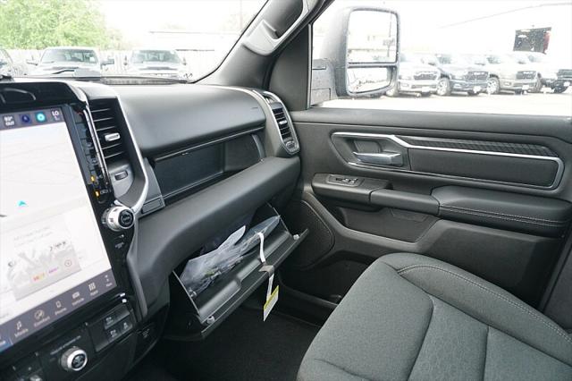 2026 Ram 1500 Lone Star Crew Cab 4x4 5'7" Box