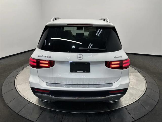 2026 Mercedes-Benz GLB 4MATIC