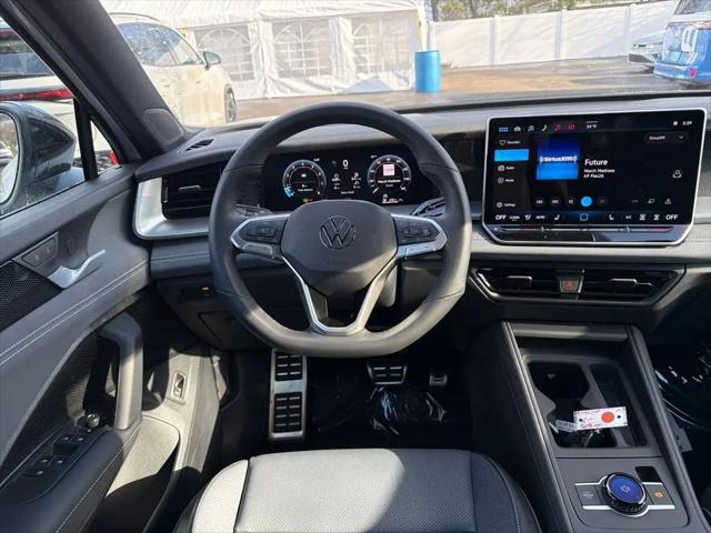 2026 Volkswagen Tiguan SE R-Line Black