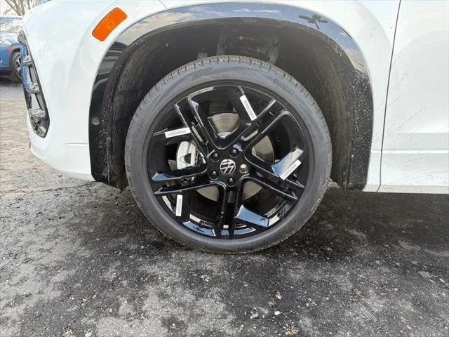 2026 Volkswagen Tiguan SE R-Line Black