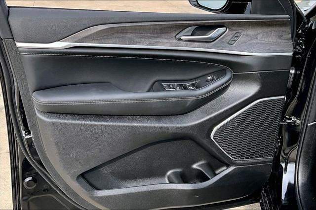 2026 Jeep Grand Cherokee Limited Reserve 4x4