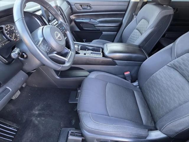 2024 Nissan Pathfinder SV FWD