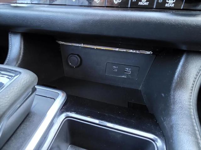 2024 Nissan Pathfinder SV FWD