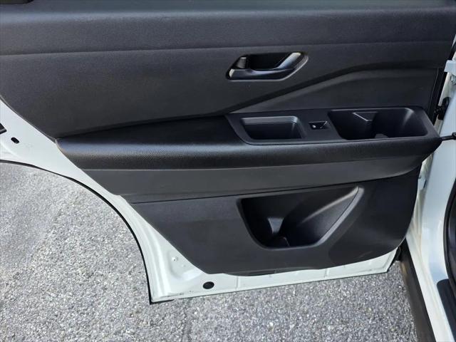 2024 Nissan Pathfinder SV FWD