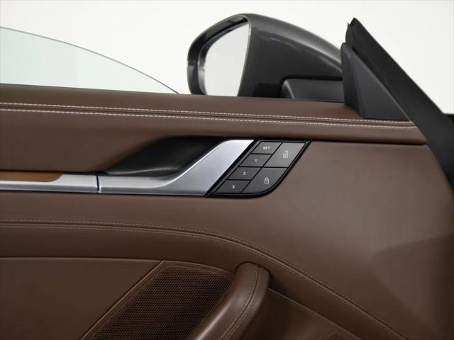 2023 Porsche 911 Carrera 4S Cabriolet