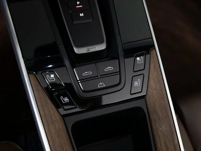 2023 Porsche 911 Carrera 4S Cabriolet