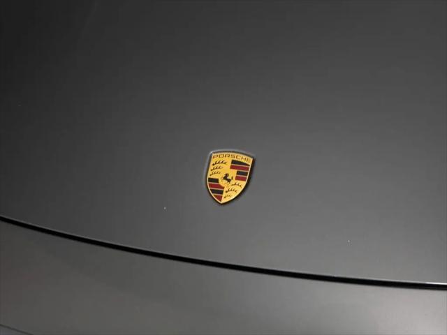 2023 Porsche 911 Carrera 4S Cabriolet