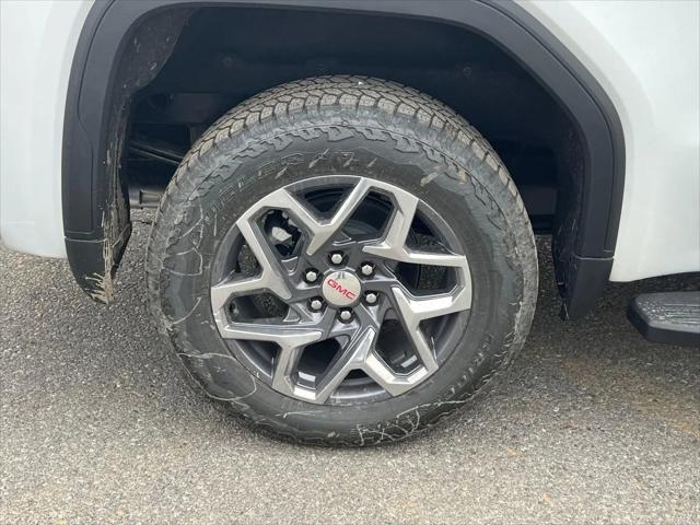 2026 GMC Sierra 1500 Crew Cab, Short Bed, SLT, 4WD