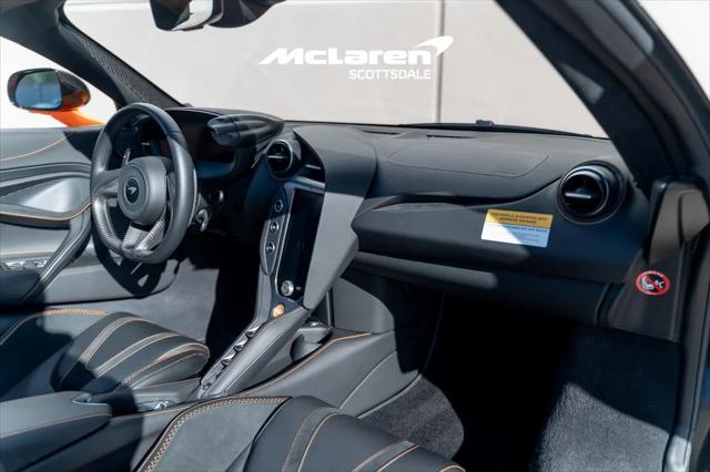 2025 McLaren 750S Spider