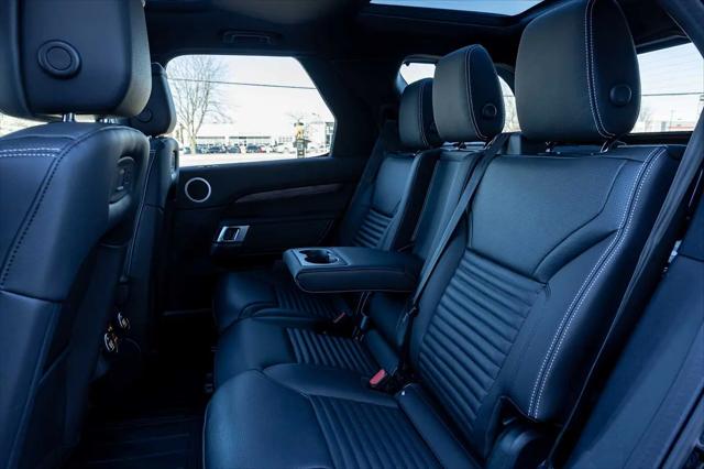 2026 Land Rover Discovery S