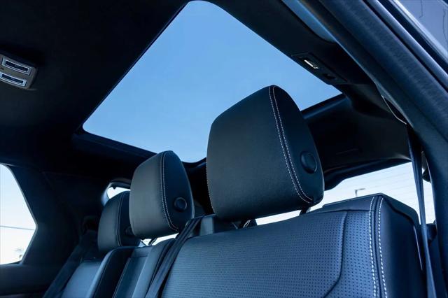 2026 Land Rover Discovery S
