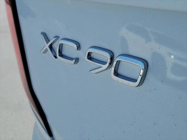 2026 Volvo XC90 Plus, B6 AWD Gas mild hybrid, Gasoline, Bright, 7 Seats