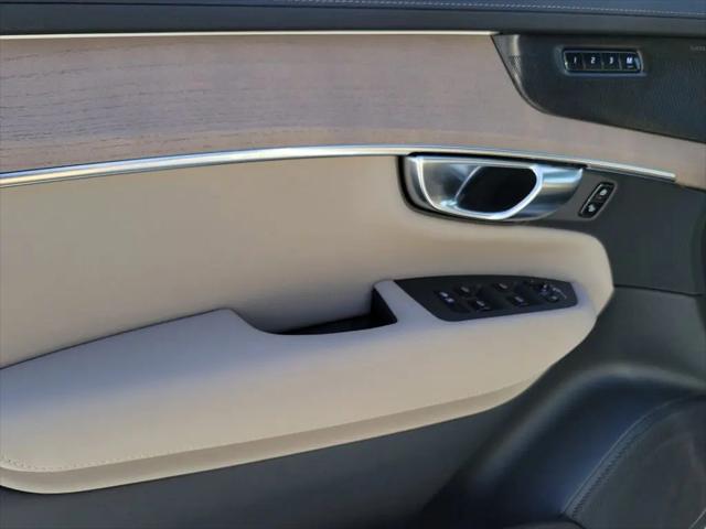 2026 Volvo XC90 Plus, B6 AWD Gas mild hybrid, Gasoline, Bright, 7 Seats