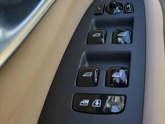 2026 Volvo XC90 Plus, B6 AWD Gas mild hybrid, Gasoline, Bright, 7 Seats