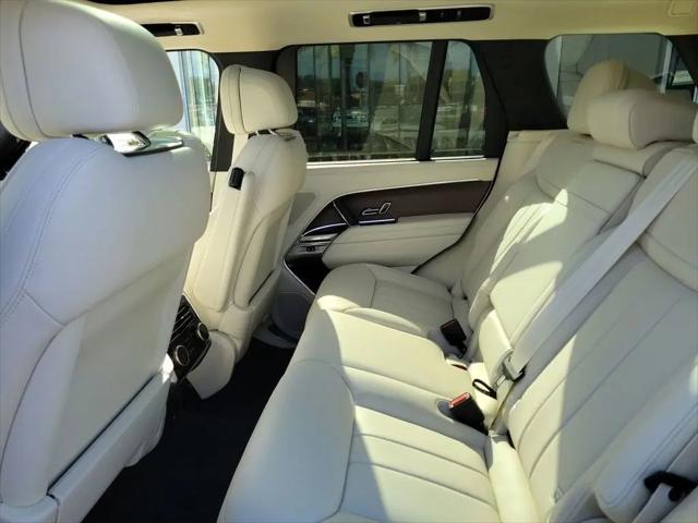 2026 Land Rover Range Rover P530 SE