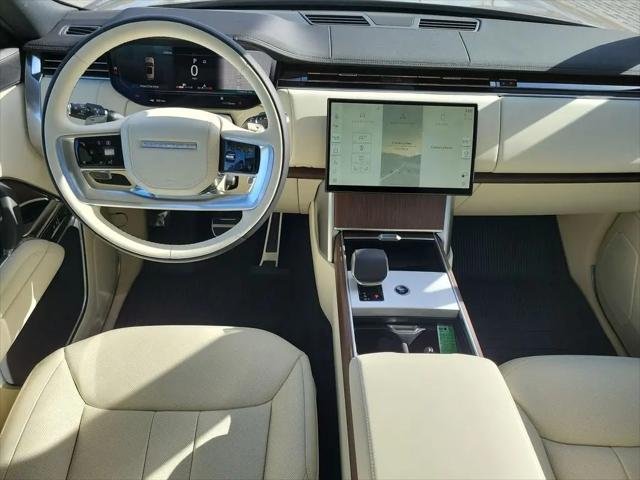 2026 Land Rover Range Rover P530 SE