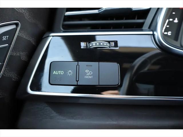 2021 Audi Q8 Premium Plus 55 TFSI quattro Tiptronic