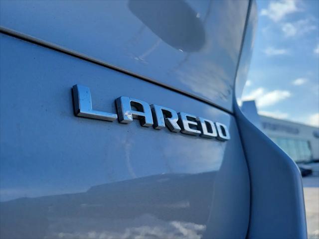 2022 Jeep Grand Cherokee L Laredo 4x4
