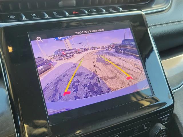 2022 Jeep Grand Cherokee L Laredo 4x4
