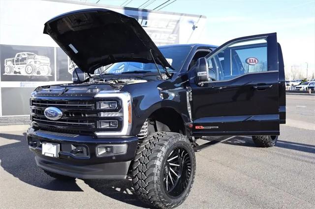 2025 Ford F-350 Platinum