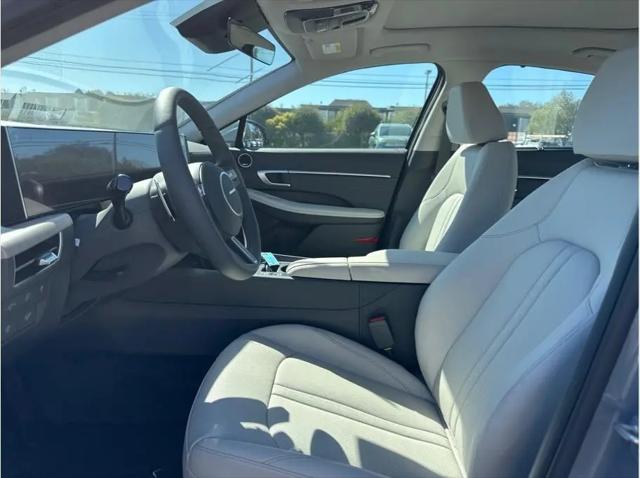 2026 Hyundai Sonata Hybrid Limited