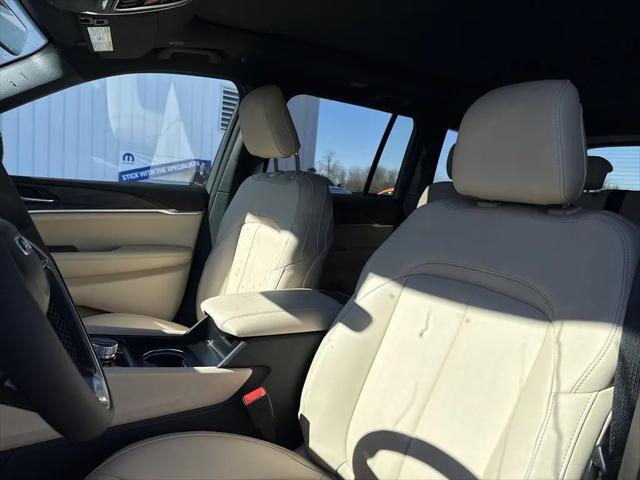 2026 Jeep Grand Cherokee Limited 4x2