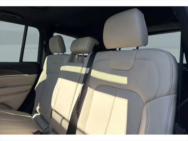 2026 Jeep Grand Cherokee Limited 4x2