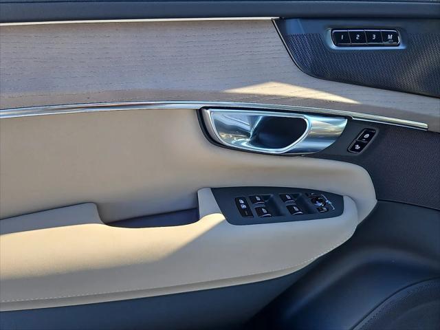 2026 Volvo XC90 Plus, B6 AWD Gas (mild hybrid), Gasoline, Bright, 6 Seats