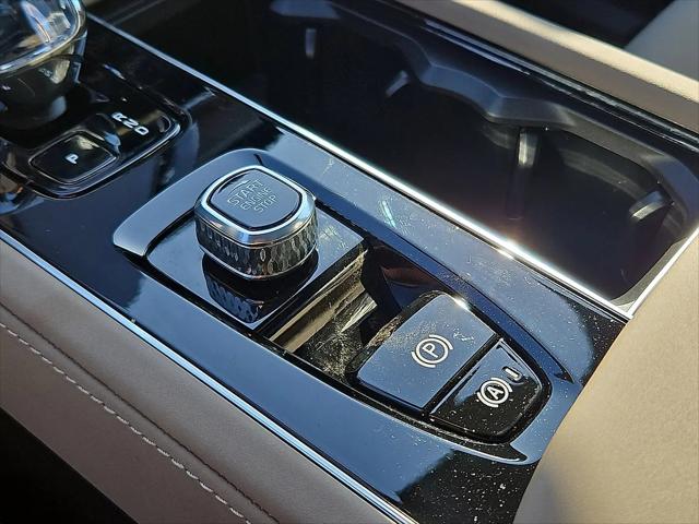 2026 Volvo XC90 Plus, B6 AWD Gas (mild hybrid), Gasoline, Bright, 6 Seats