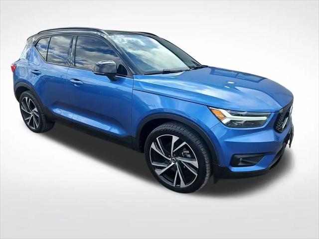 2021 Volvo XC40 T5 R-Design