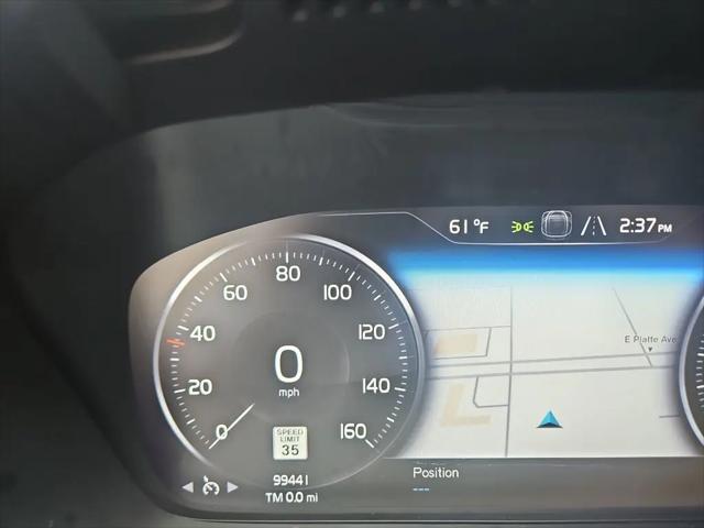 2021 Volvo XC40 T5 R-Design