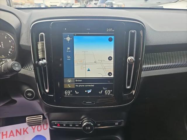 2021 Volvo XC40 T5 R-Design