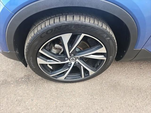2021 Volvo XC40 T5 R-Design