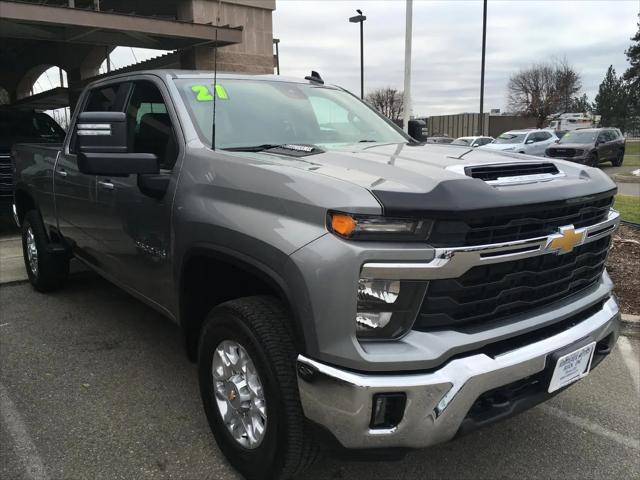 2025 Chevrolet Silverado 2500HD 4WD Crew Cab Standard Bed LT