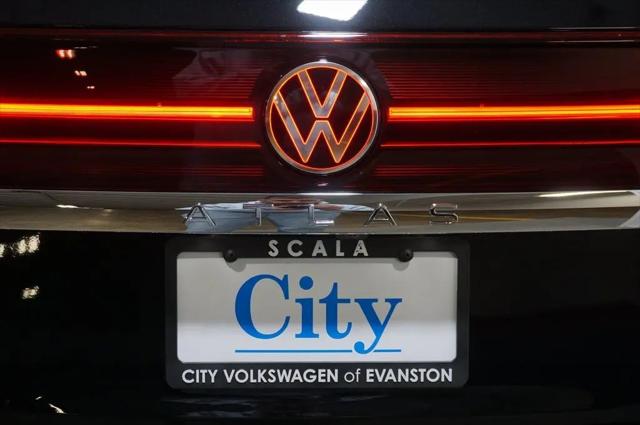 2026 Volkswagen Atlas SE with Technology