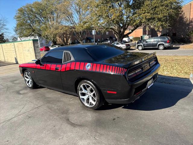 2015 Dodge Challenger SXT Plus