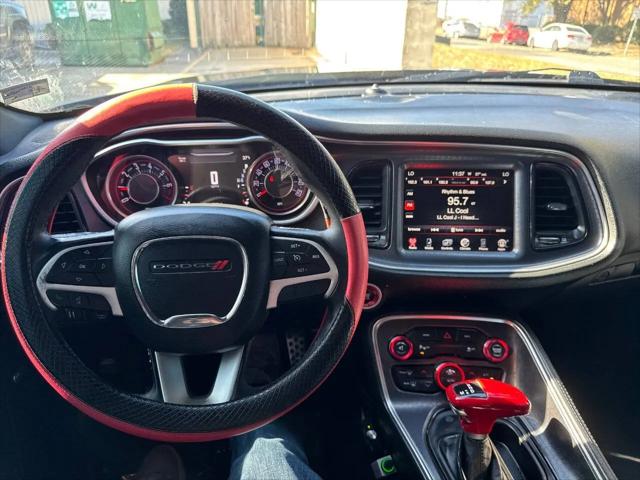 2015 Dodge Challenger SXT Plus