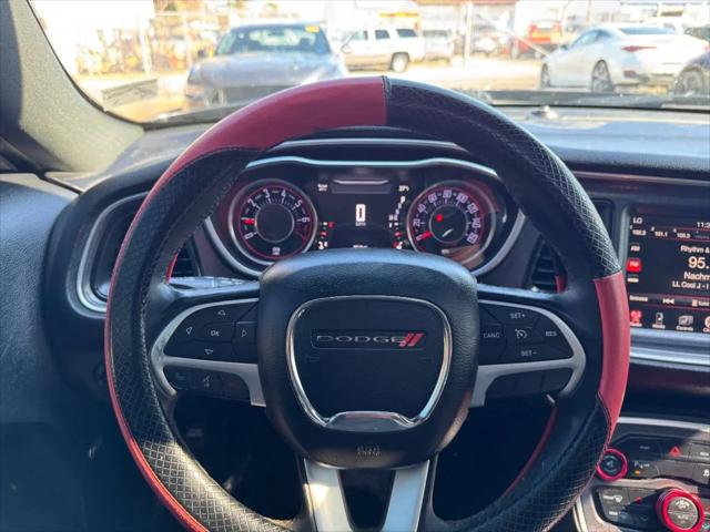 2015 Dodge Challenger SXT Plus